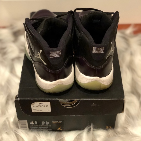 Air Jordan Retro 11 - Picture 4 of 4